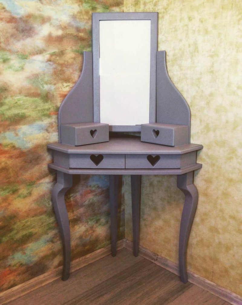 Dressing table