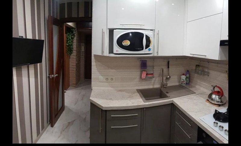 Kitchen 6 sq m