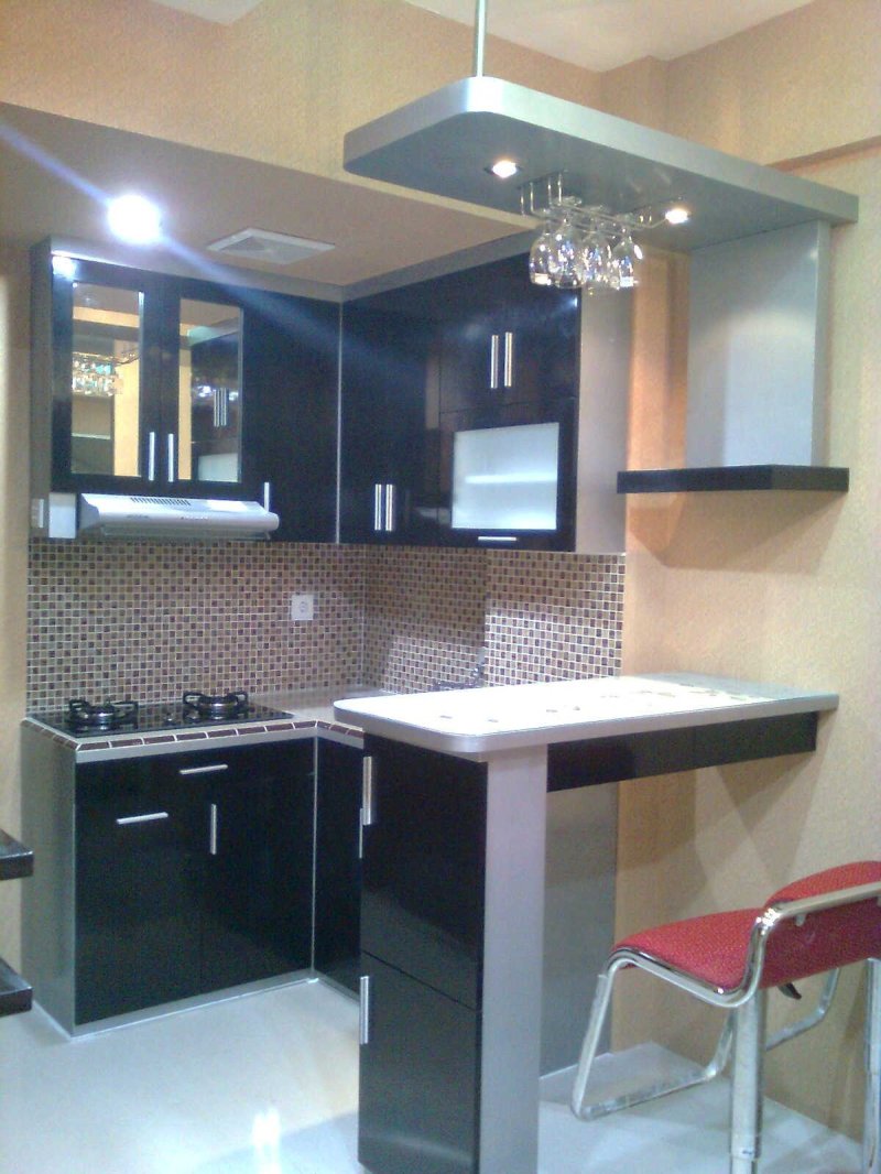 Kitchen design with bar