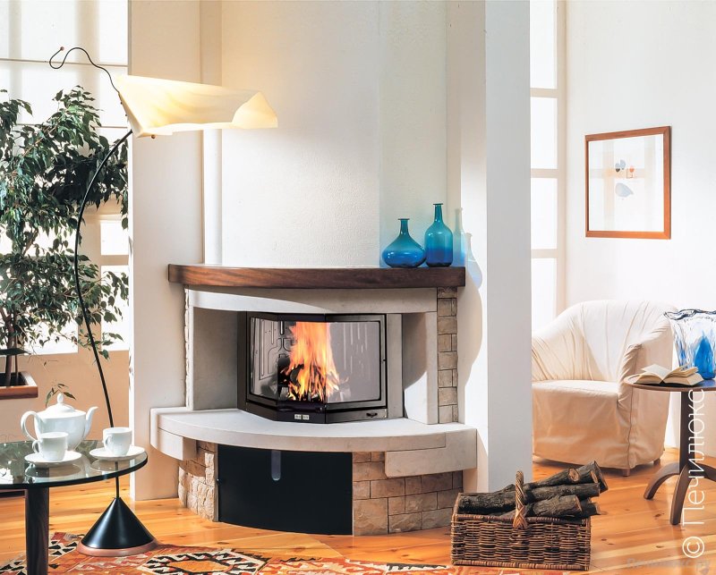 Corner fireplace