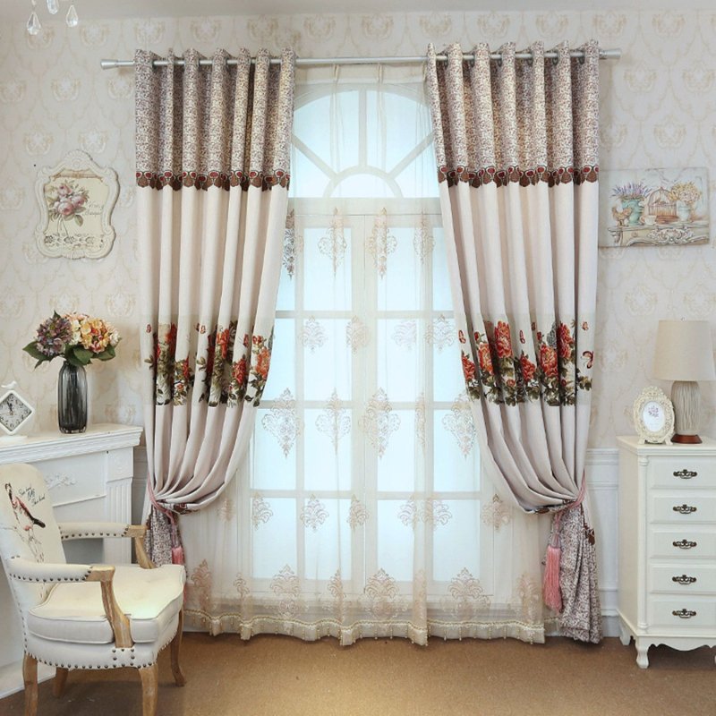 Set of curtains