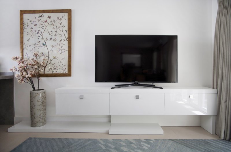 Tumble for TV in a modern style