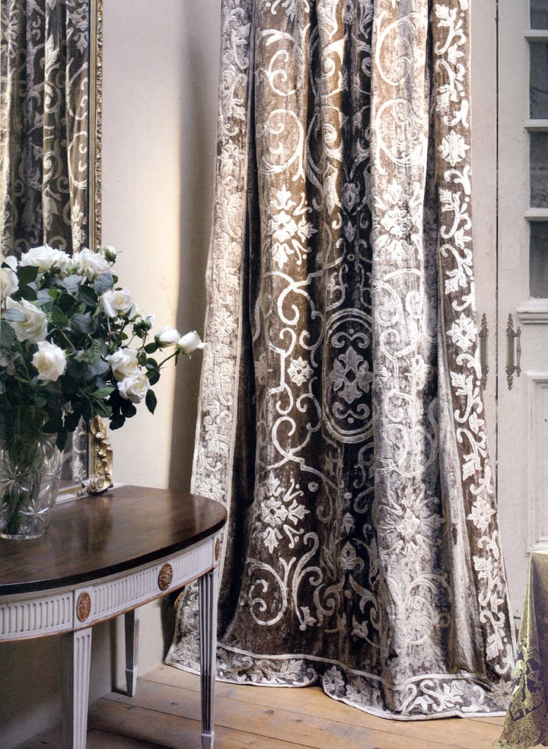 Curtains with ornaments