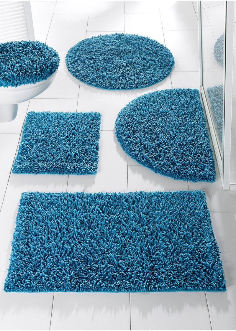 Bathroom rug