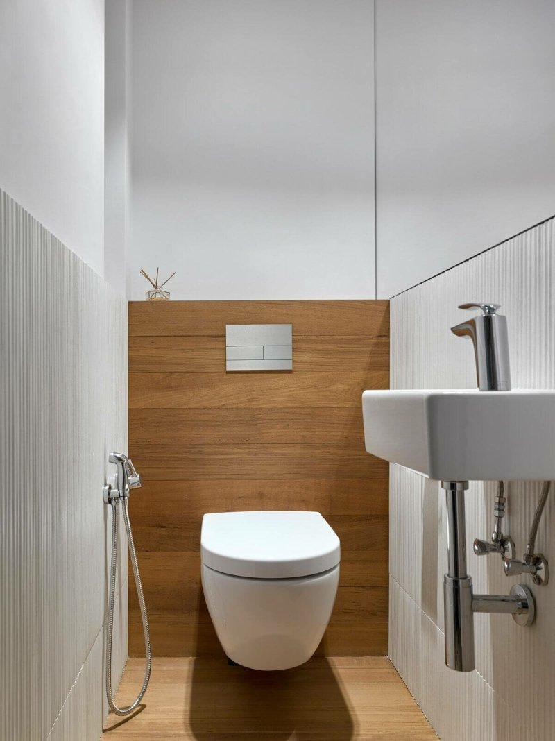 Installation toilet design