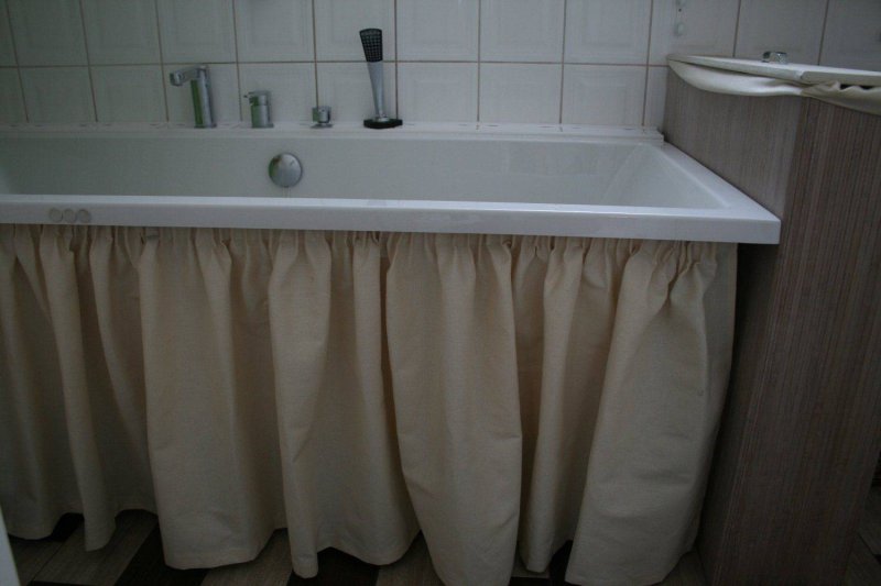 Bath screen curtain