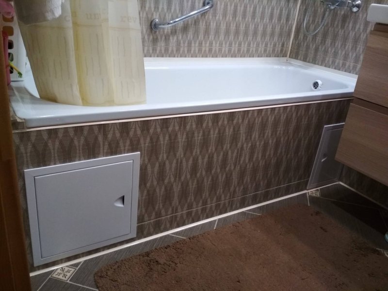 Tile bath screen