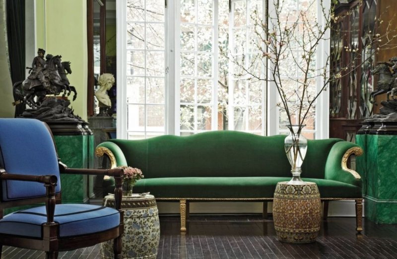 Emerald sofa in the interior