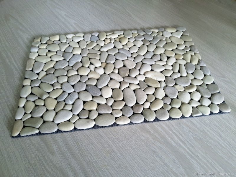 Pebble mat