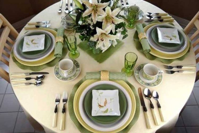 Examples of table setting