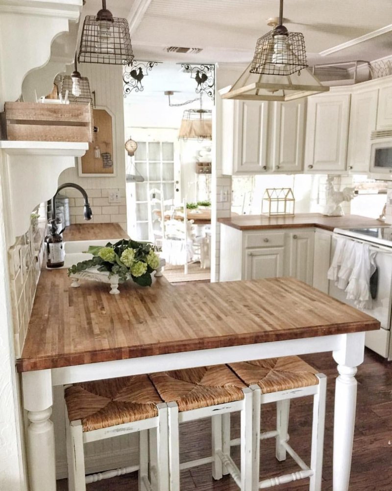 Kitchen in farmer