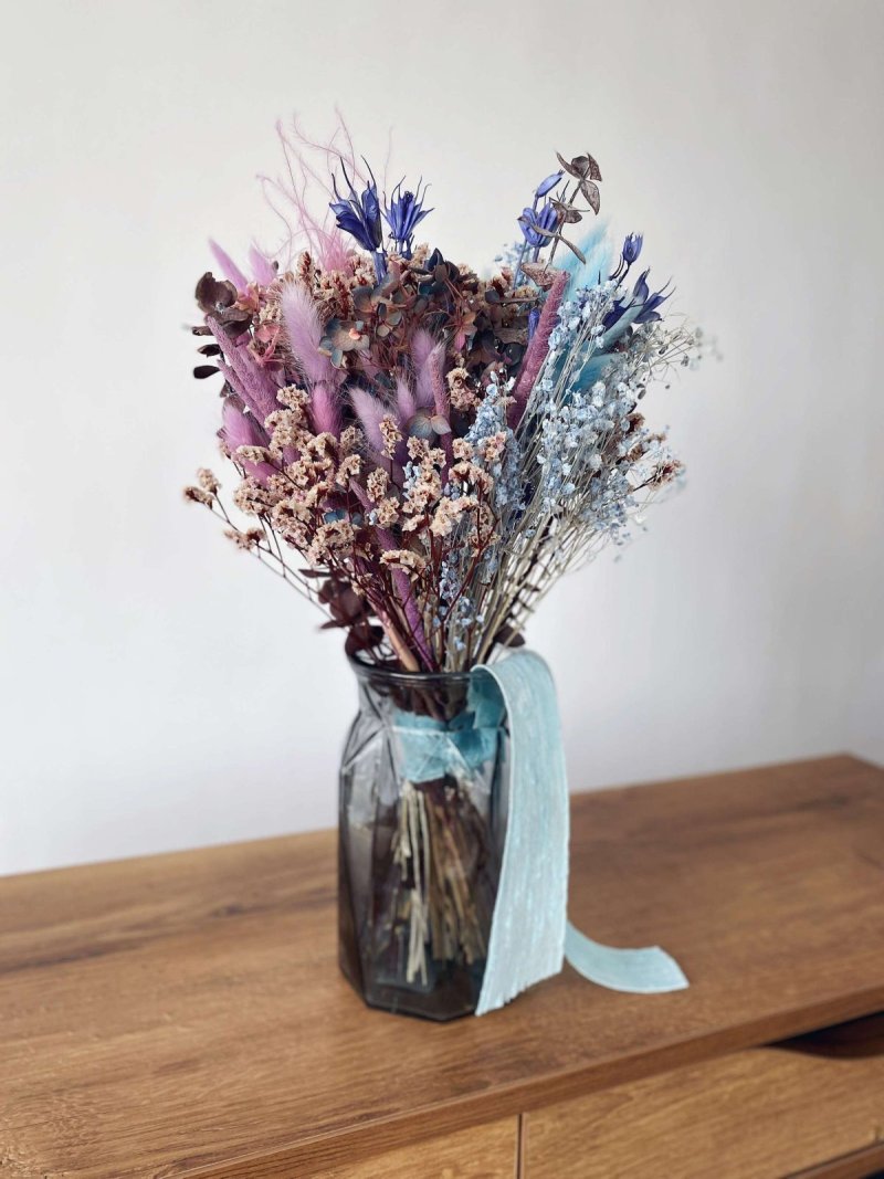 Bouquet of dried flowers