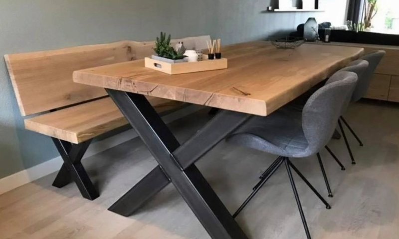 Loft -style table