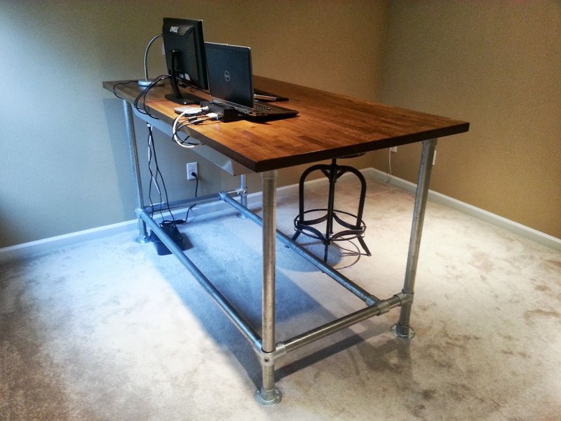 Loft style computer table