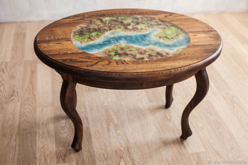 Oak table and epoxy resin