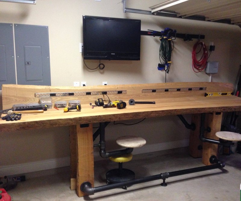 Wood Garage workbench