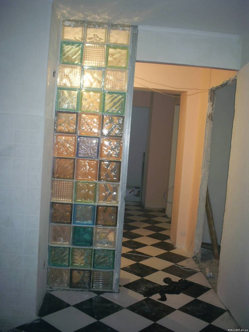 Glass blocks in the interior of the apartment