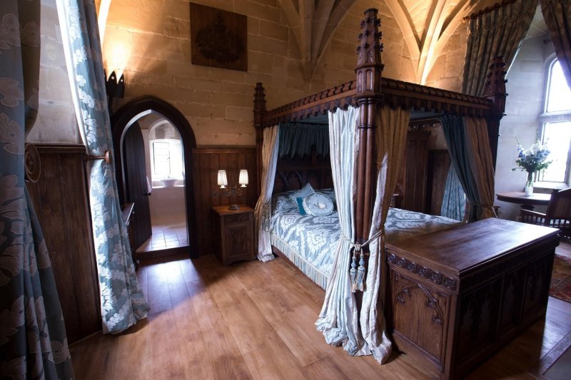 Gothic style bed