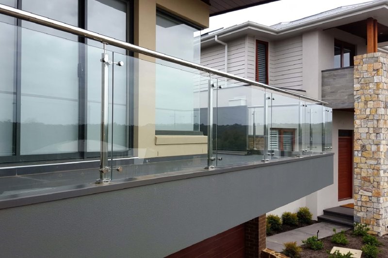 Glass fences for a balcony