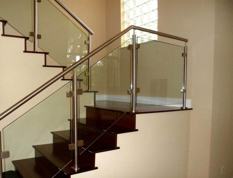 Glass Fencing of the stairs