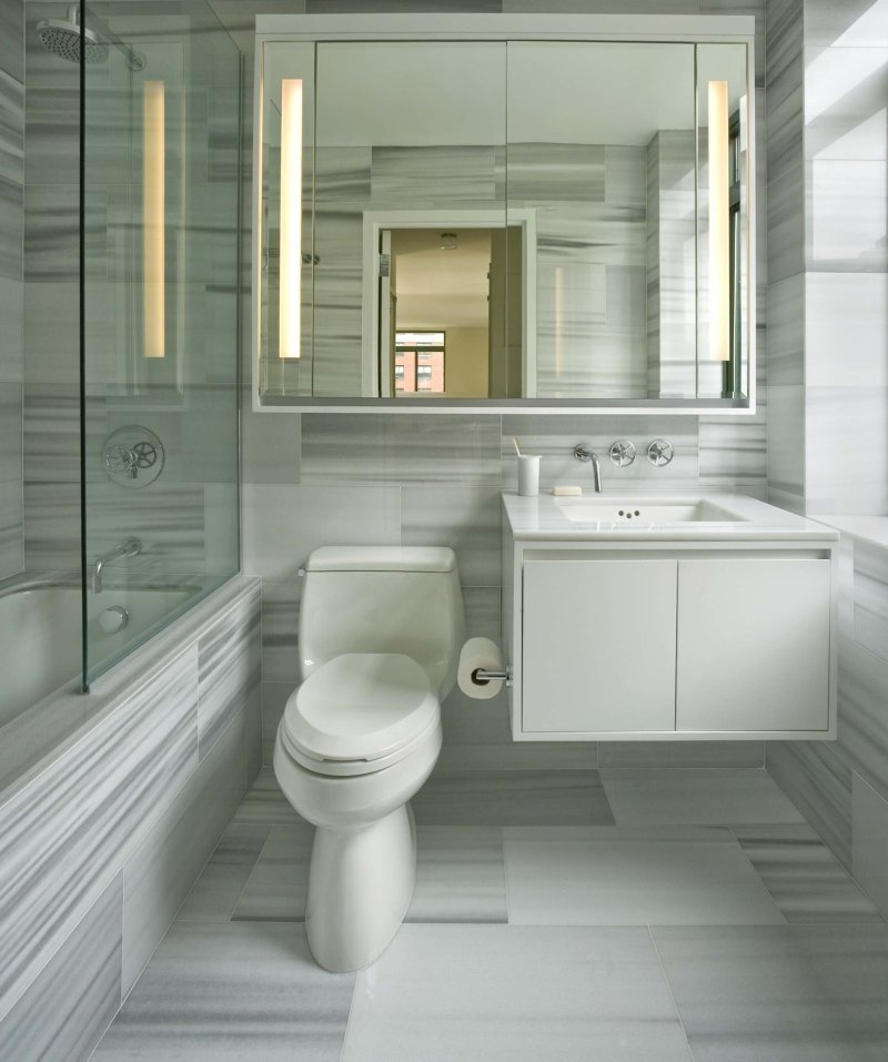 The interior of a combined bathroom