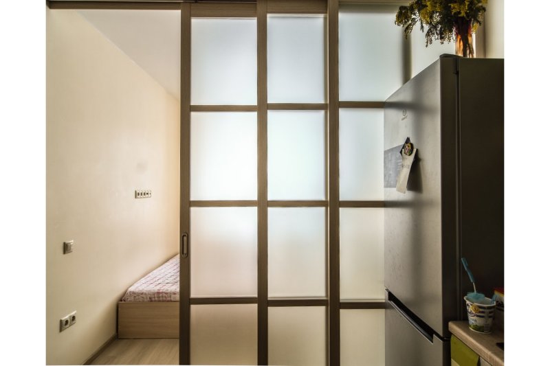 Sliding doors for zoning the room