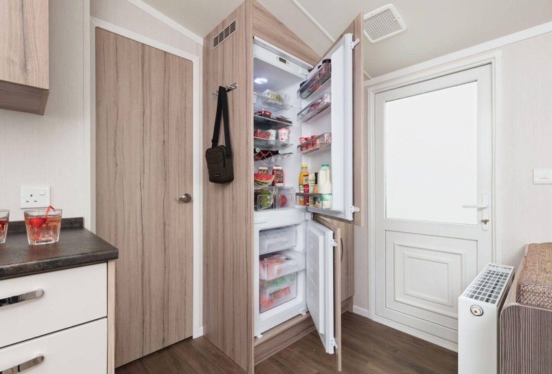 Built -in refrigerator