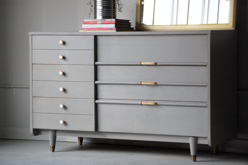 Stylish chest of drawers