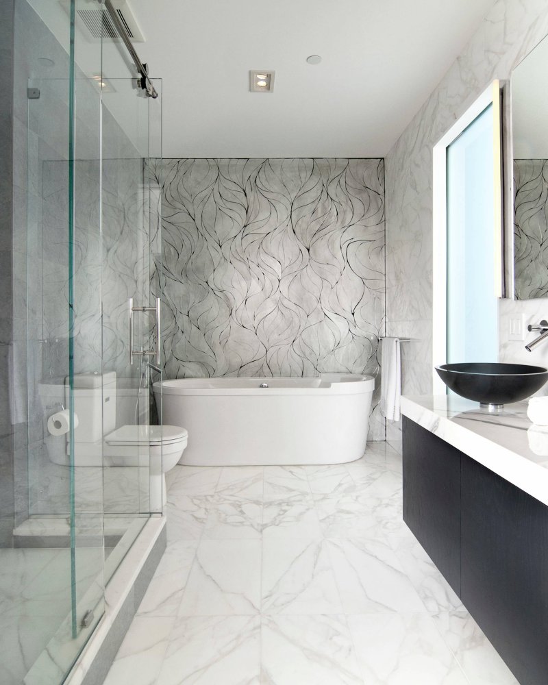 Bathroom with marble tiles