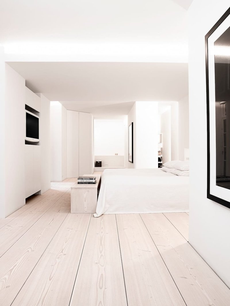 White floor in the interior