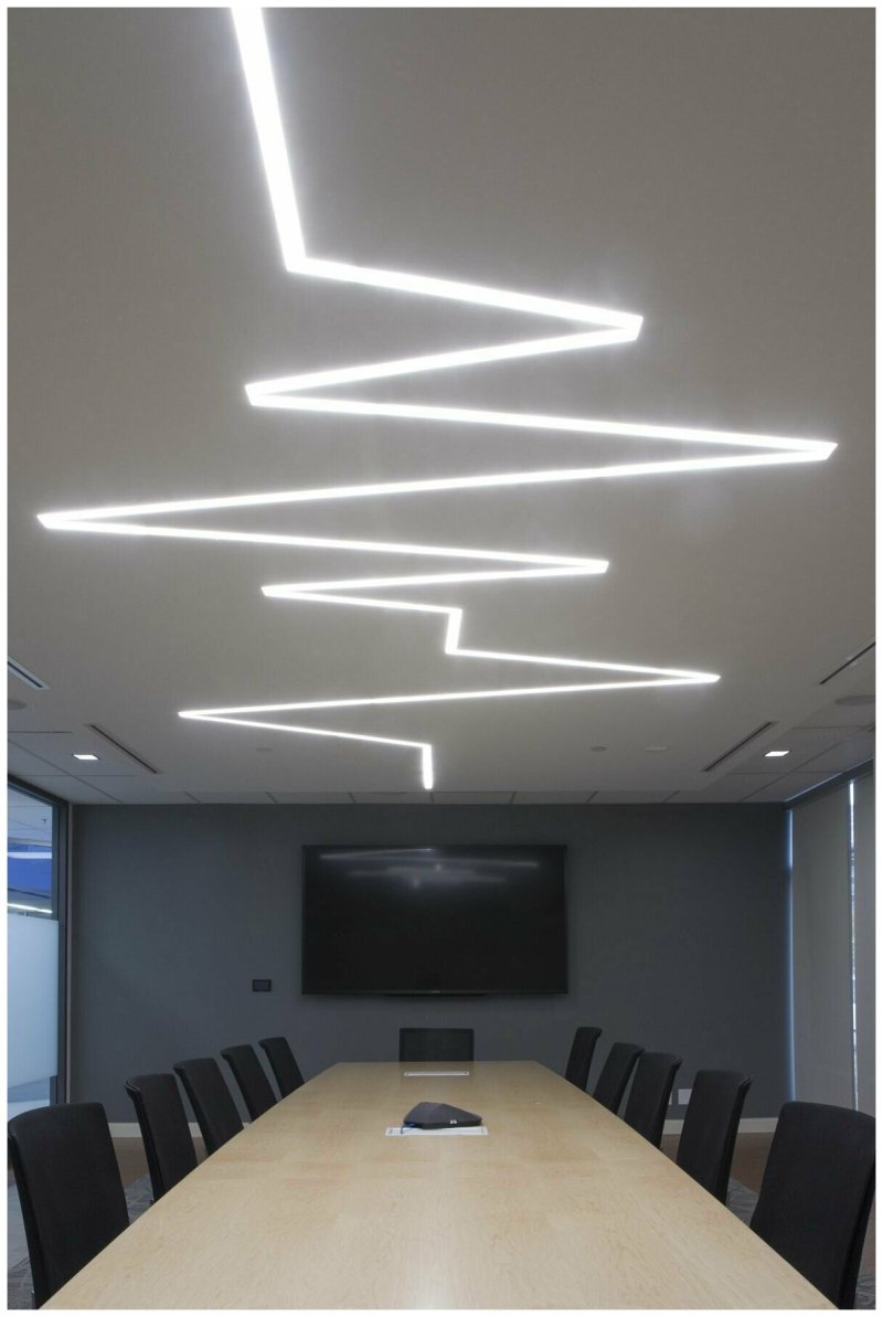 Light lines ceiling