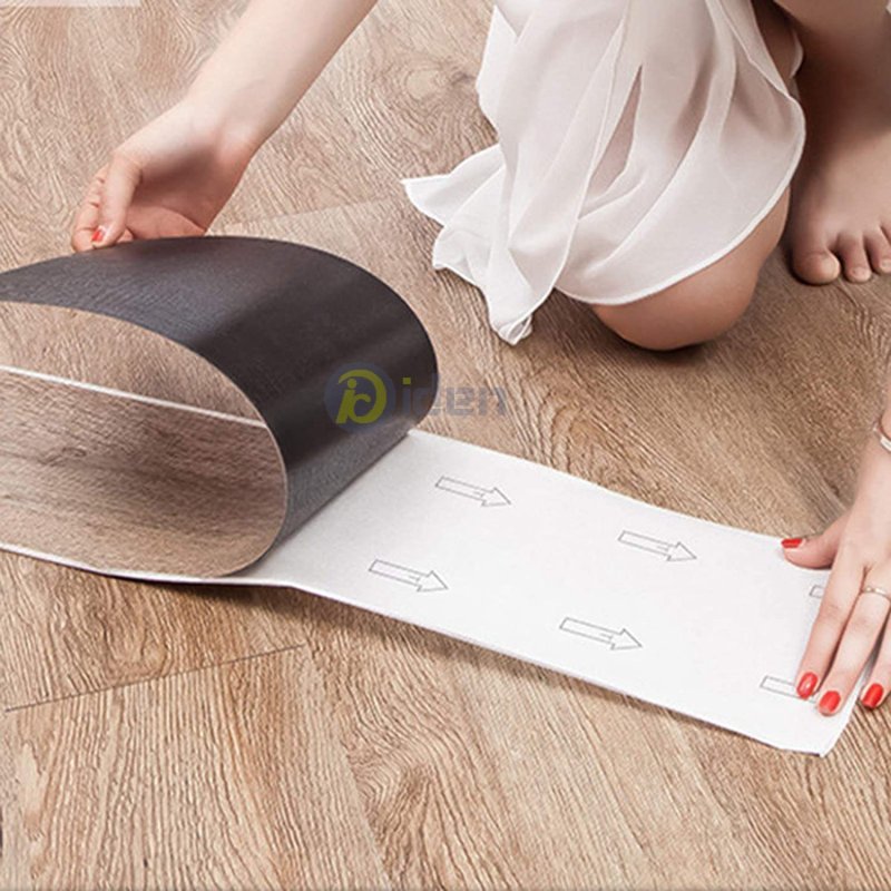 Self -adhesive laminate for the floor