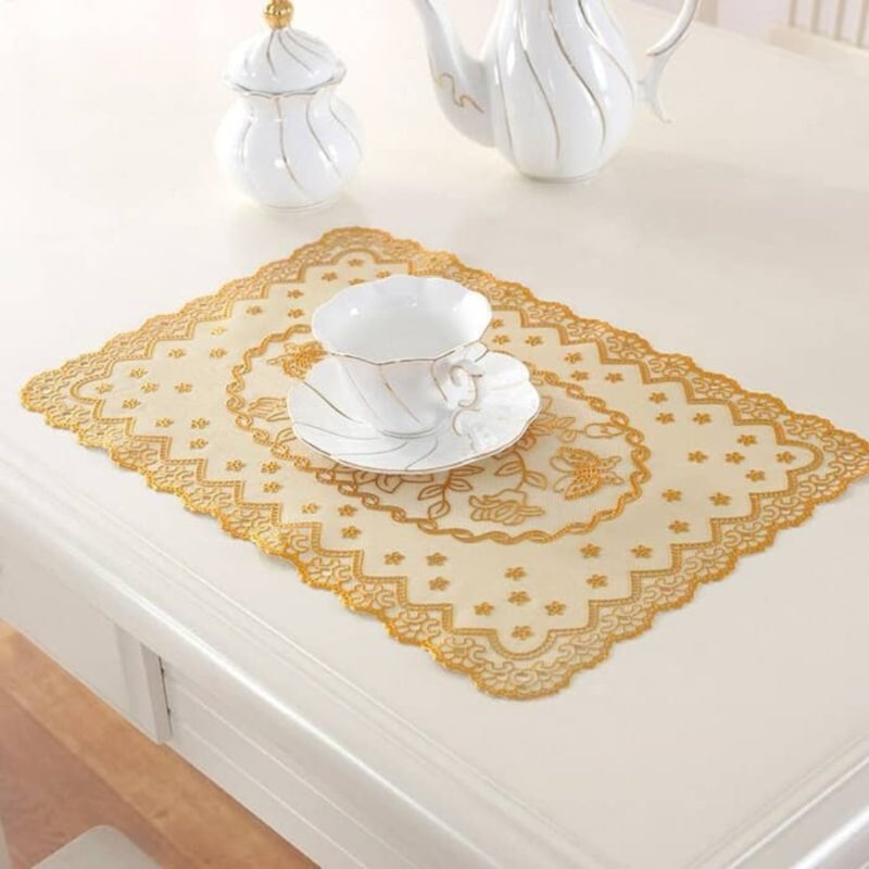 The tablecloth with gilding