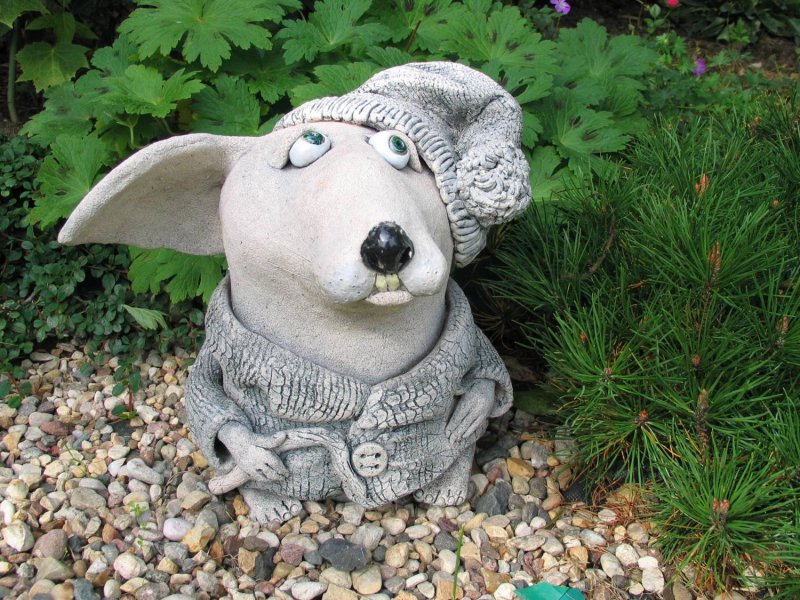 Garden sculptures for giving