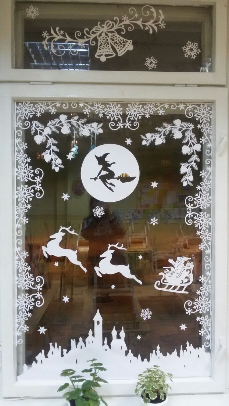 Window decoration for the New Year