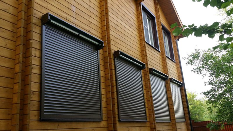 Roller shutters on the windows