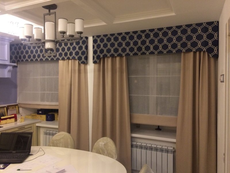 Roman curtains in the kitchen