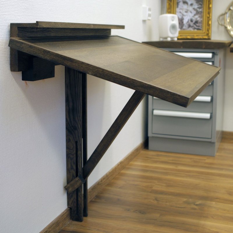 Hinged table