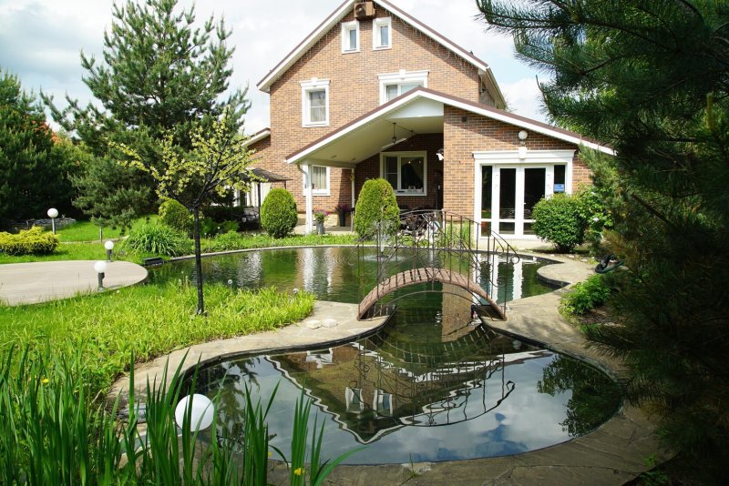 Landscape design pond