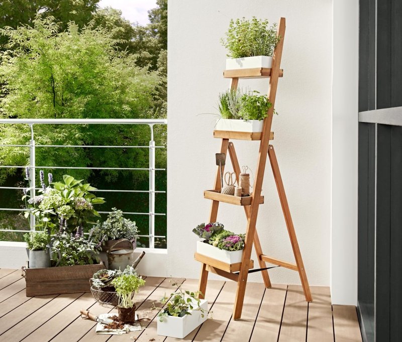 Flower staircase