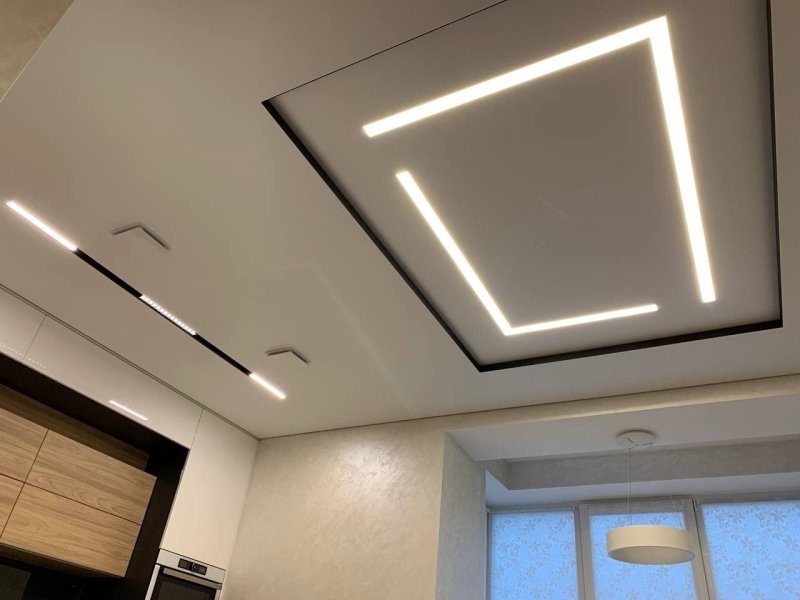 Light lines ceiling