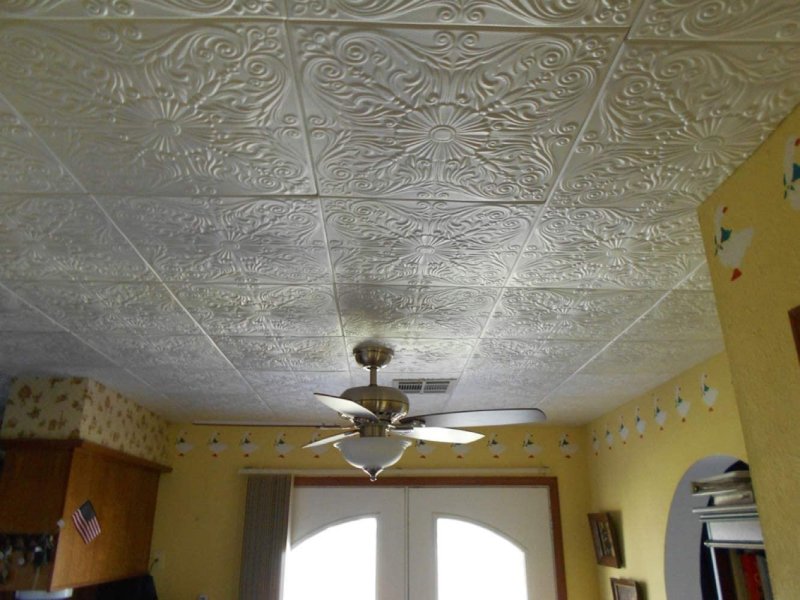 Ceiling tiles