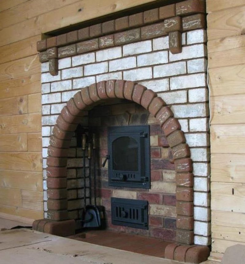 Portals of furnaces in a brick bathhouse