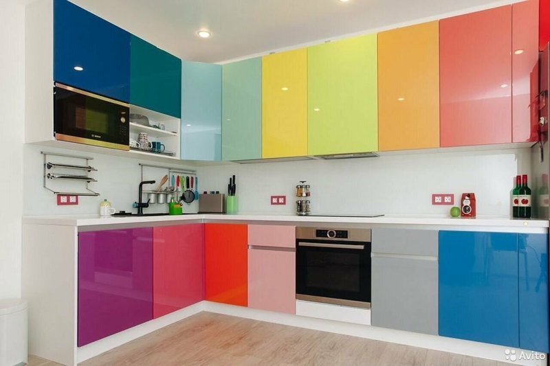 Multi -colored kitchen