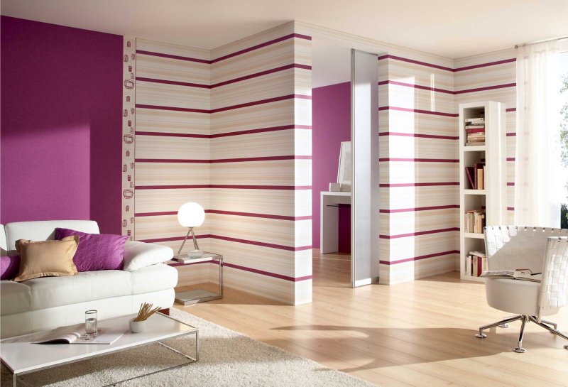 Striped walls in the interior