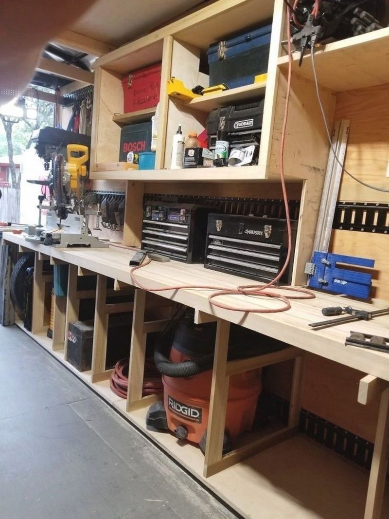 Garage workbench