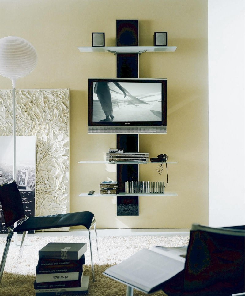 Corner shelf for TV