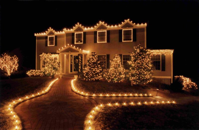 Decoration of houses with garlands