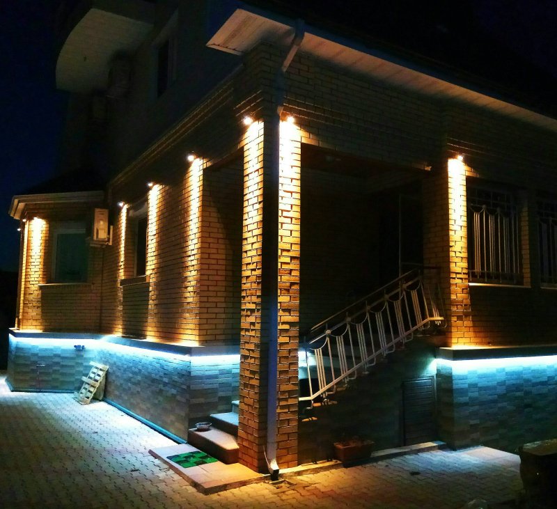 Facade lighting