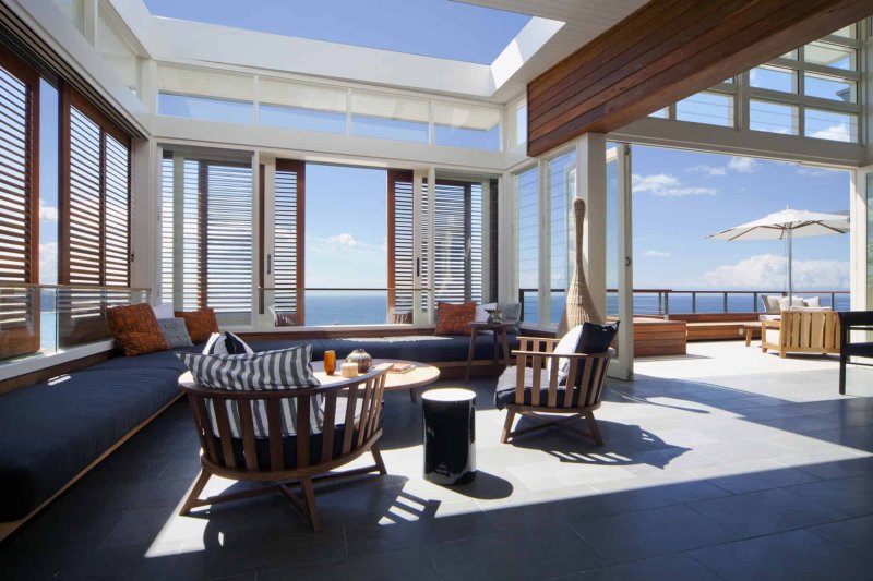 Veranda with sea views